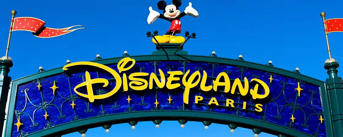 Bannière de Zigouplex à Disneyland Paris : l’aventure du huitième nain
